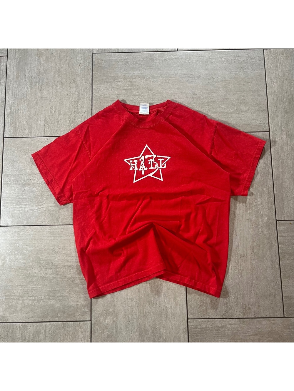 Vintage Gildan Red Hall Graphic T-Shirt Large